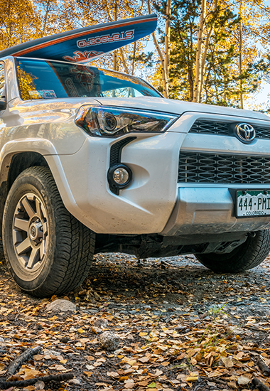 Toyota 4Runner stopping in the Ontario national park trail by Ram Auto Glass